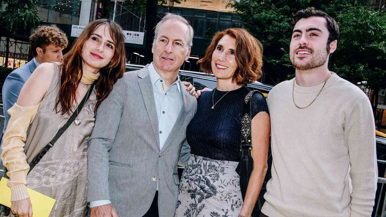 How Naomi Met Bob Odenkirk