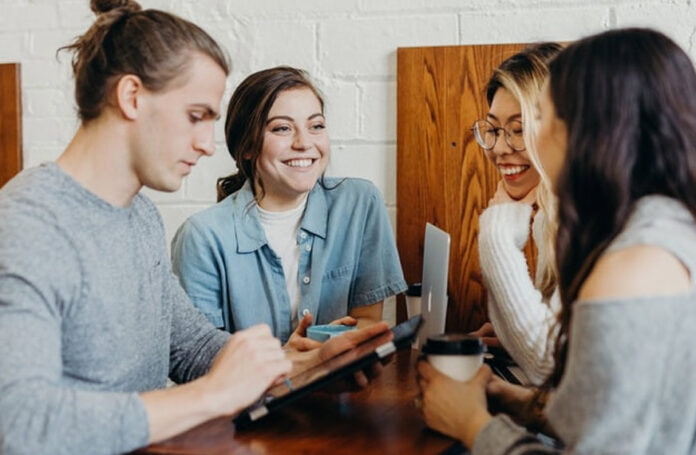 The Importance of Effective Communication in Modern Life
