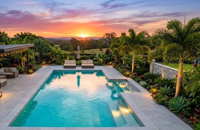 Pool Resurfacing in Tampa: Complete Guide to Surface Wear, Material Options and the Renovation Process
